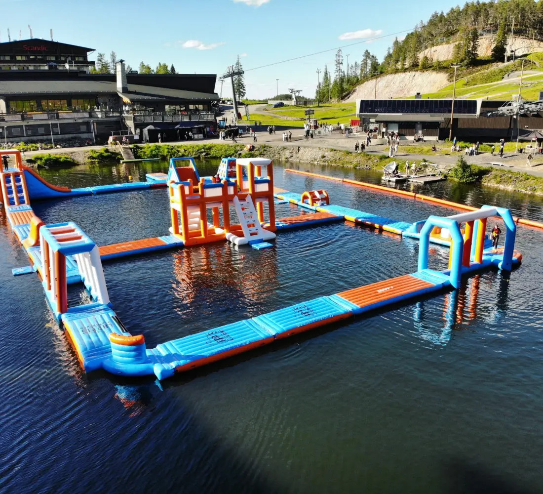 Vesipuisto Rukan kylässä